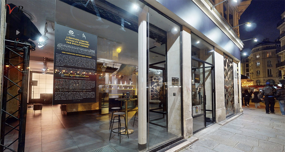 outside Showroom Paris N°1